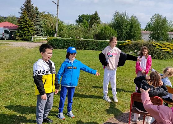 Dzień Dziecka kl. I-III w Słajszewie - fotorelacja grafika