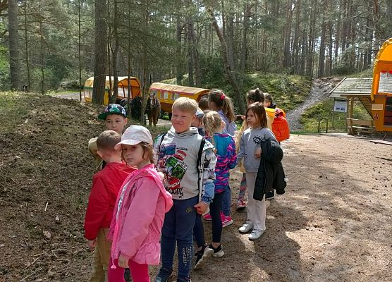 Dzień Dziecka kl. I-III w Słajszewie - fotorelacja grafika