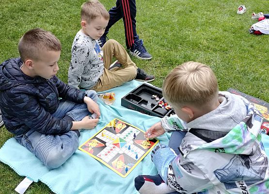 Dzień Dziecka kl. I-III w Słajszewie - fotorelacja grafika