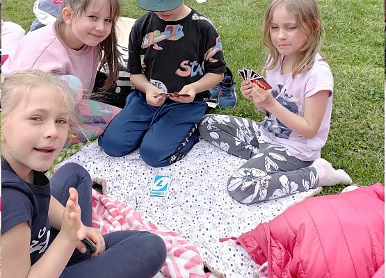 Dzień Dziecka kl. I-III w Słajszewie - fotorelacja grafika