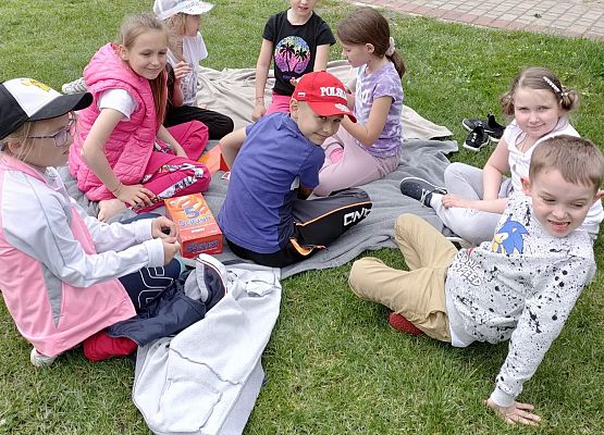 Dzień Dziecka kl. I-III w Słajszewie - fotorelacja grafika