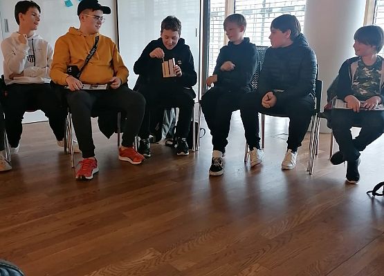 Wycieczka kl. 7a do Warszawy grafika