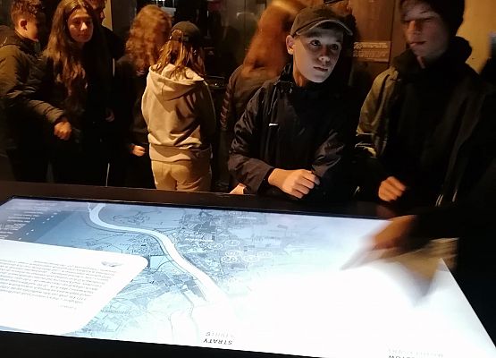 Wycieczka kl. 7a do Warszawy grafika