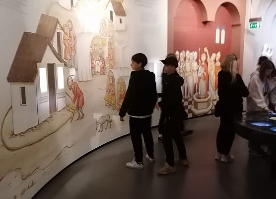 Wycieczka kl. 7a do Warszawy grafika