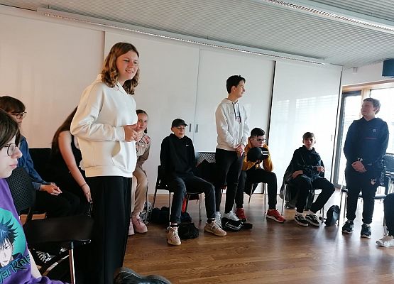 Wycieczka kl. 7a do Warszawy grafika