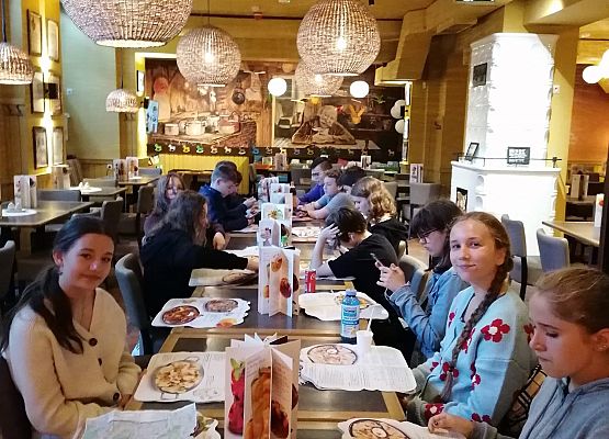 Wycieczka kl. 7a do Warszawy grafika