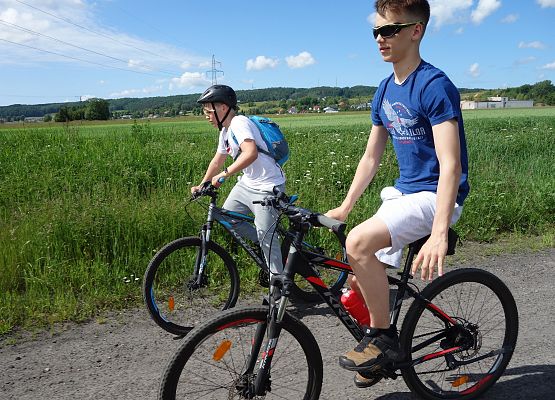 Rajd rowerowy klasy 7 b grafika