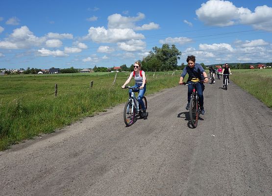 Rajd rowerowy klasy 7 b grafika