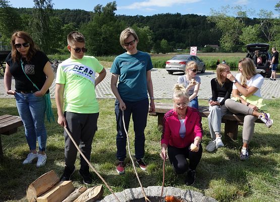 Rajd rowerowy klasy 7 b grafika