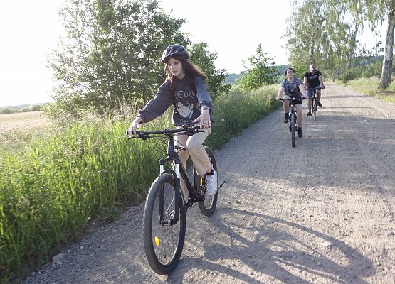 Rajd rowerowy klasy 7 b grafika