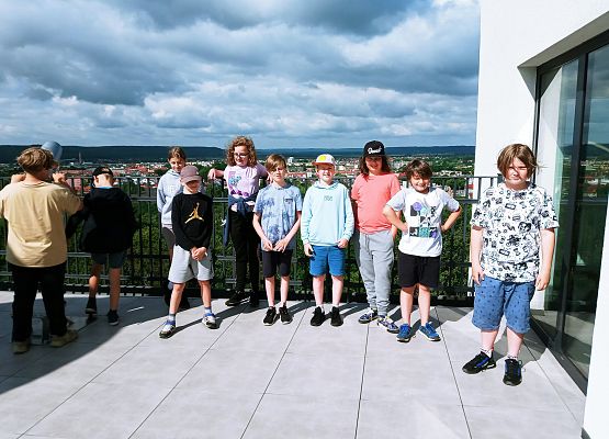 KLASA 4 zwiedza WIEŻĘ CIŚNIEŃ grafika