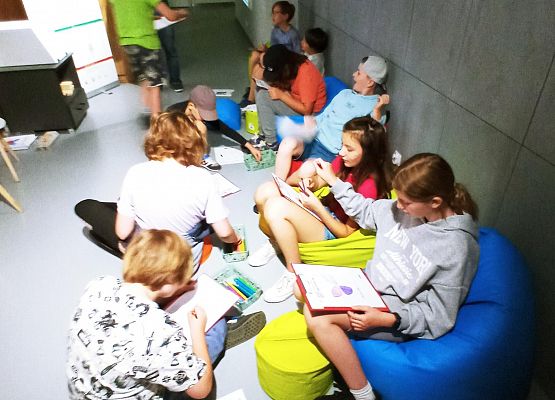 KLASA 4 zwiedza WIEŻĘ CIŚNIEŃ grafika