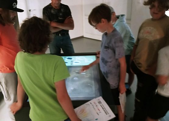 KLASA 4 zwiedza WIEŻĘ CIŚNIEŃ grafika