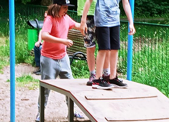 KLASA 4 zwiedza WIEŻĘ CIŚNIEŃ grafika