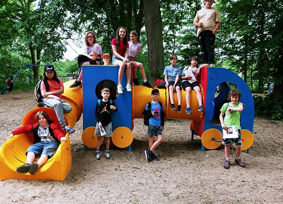 KLASA 4 zwiedza WIEŻĘ CIŚNIEŃ grafika