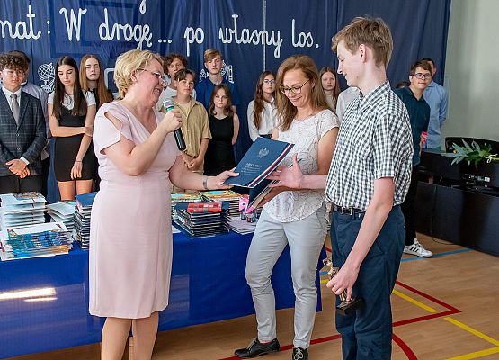 Uroczystość Zakończenia Roku Szkolnego 2021/22 - fotorelacja grafika