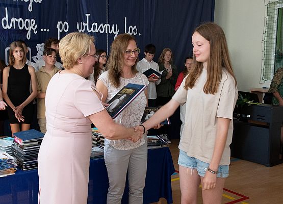 Uroczystość Zakończenia Roku Szkolnego 2021/22 - fotorelacja grafika