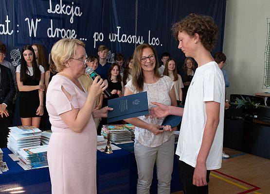 Uroczystość Zakończenia Roku Szkolnego 2021/22 - fotorelacja grafika