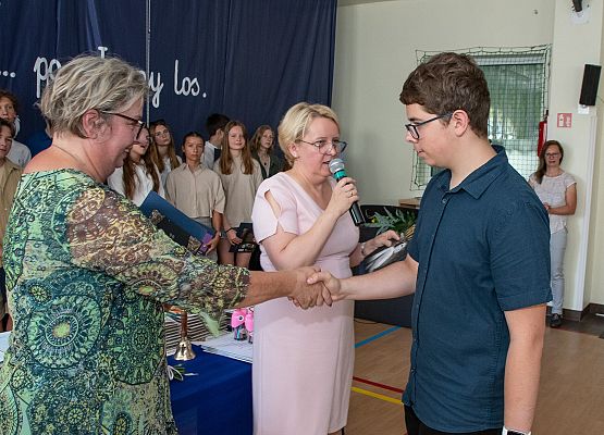 Uroczystość Zakończenia Roku Szkolnego 2021/22 - fotorelacja grafika