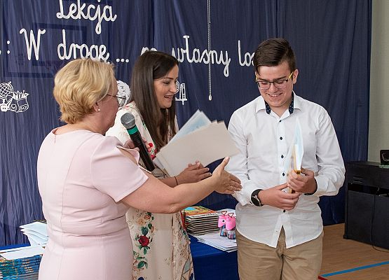 Uroczystość Zakończenia Roku Szkolnego 2021/22 - fotorelacja grafika