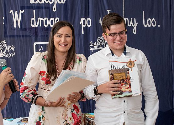 Uroczystość Zakończenia Roku Szkolnego 2021/22 - fotorelacja grafika