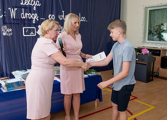 Uroczystość Zakończenia Roku Szkolnego 2021/22 - fotorelacja grafika