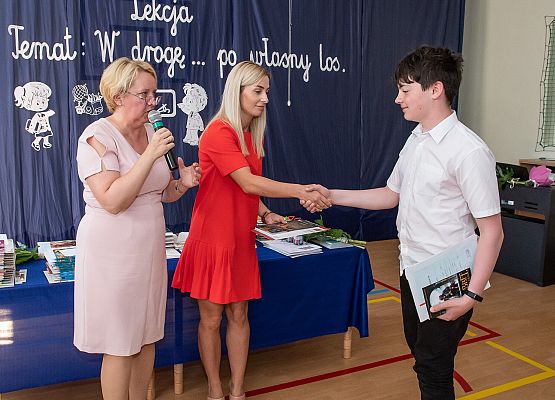 Uroczystość Zakończenia Roku Szkolnego 2021/22 - fotorelacja grafika