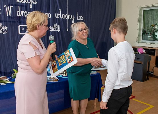 Uroczystość Zakończenia Roku Szkolnego 2021/22 - fotorelacja grafika