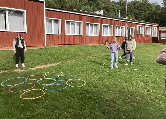 Wycieczka do Drzewiny klas 6 - fotorelacja grafika