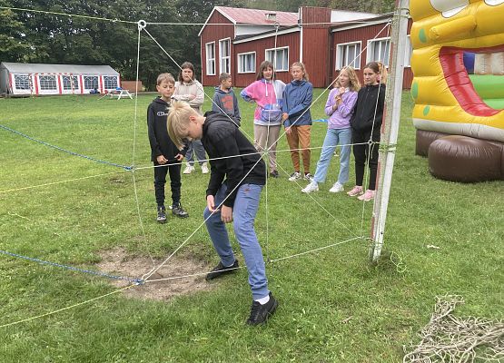 Wycieczka do Drzewiny klas 6 - fotorelacja grafika