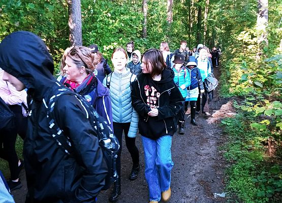 Wycieczka do lasu - Sprzątanie Świata grafika