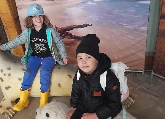 Wycieczka do lasu w ramach akcji "Sprzątanie Świata" (klasy 1-3) grafika