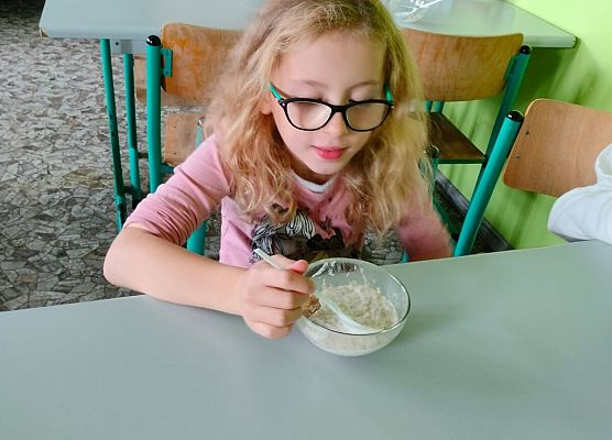 Zajęcia kulinarne "Owsianka Złotowłosej" grafika