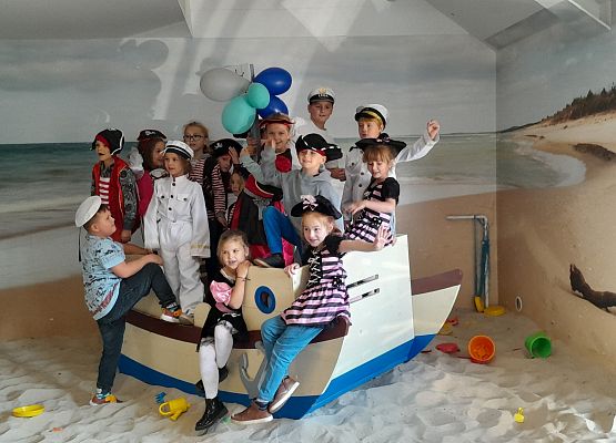 Wycieczka kaszubska klasy pierwszej – ŁEBA grafika