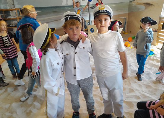 Wycieczka kaszubska klasy pierwszej – ŁEBA grafika