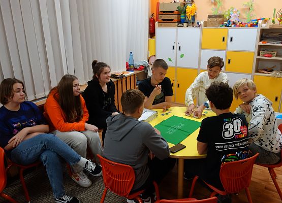 Dzień Chłopaka i nocka klasy 8 b grafika