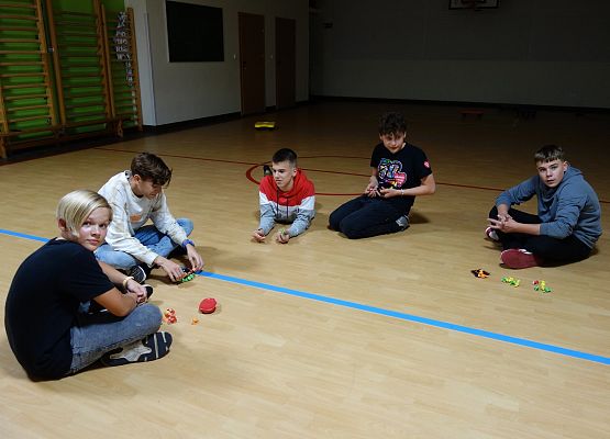 Dzień Chłopaka i nocka klasy 8 b grafika