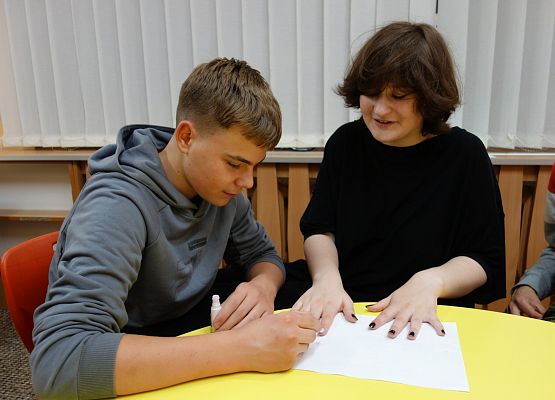 Dzień Chłopaka i nocka klasy 8 b grafika