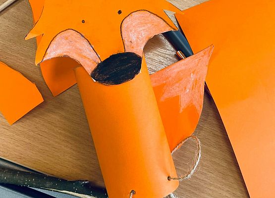 Pierwsze spotaknie kółka plastycznego Złote rączki. grafika