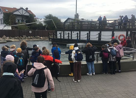 Wycieczka klas 4a i 5a  na Hel   grafika