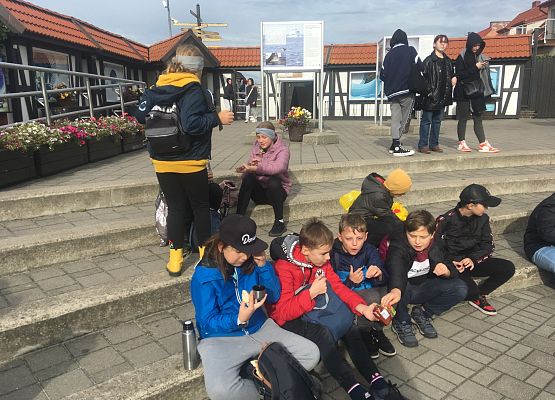 Wycieczka klas 4a i 5a  na Hel   grafika