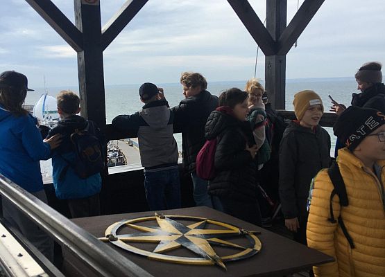 Wycieczka klas 4a i 5a  na Hel   grafika