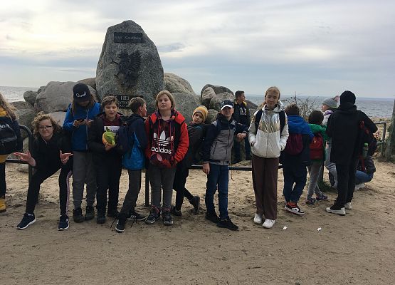 Wycieczka klas 4a i 5a  na Hel   grafika