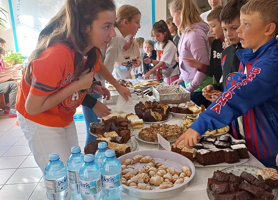 Kiermasz charytatywny grafika