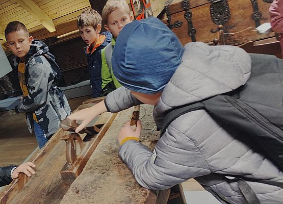 Wycieczka kaszubska klas trzecich – Swołowo grafika