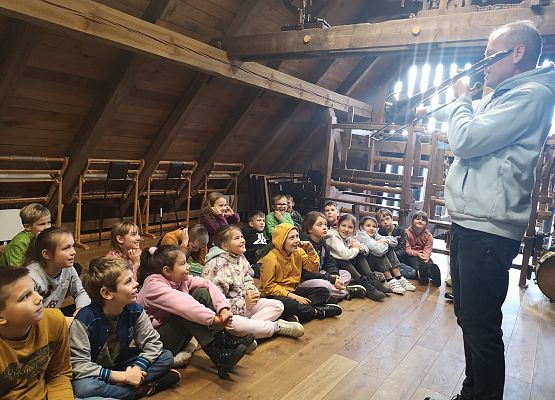 Wycieczka kaszubska klas trzecich – Swołowo grafika