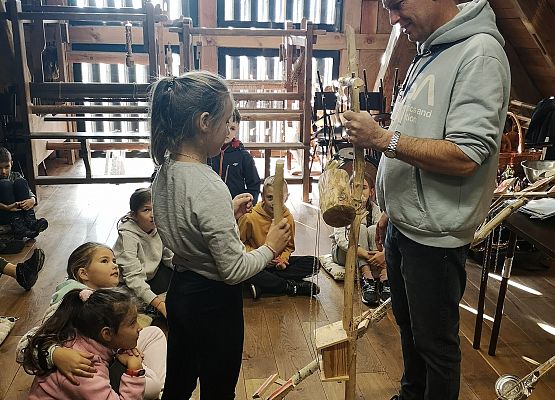 Wycieczka kaszubska klas trzecich – Swołowo grafika