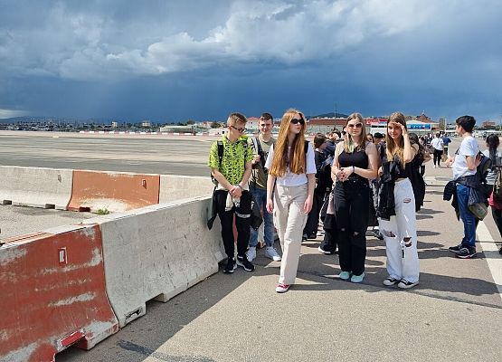 hAAPy students - Hiszpania grafika