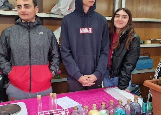 hAAPy students - Hiszpania grafika