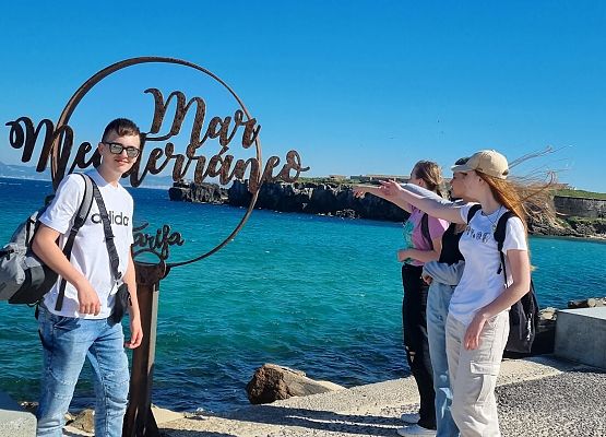 hAAPy students - Hiszpania grafika